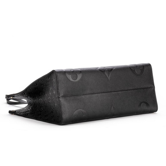 ❌SOLD❌On the go tote - Picture 6 of 13